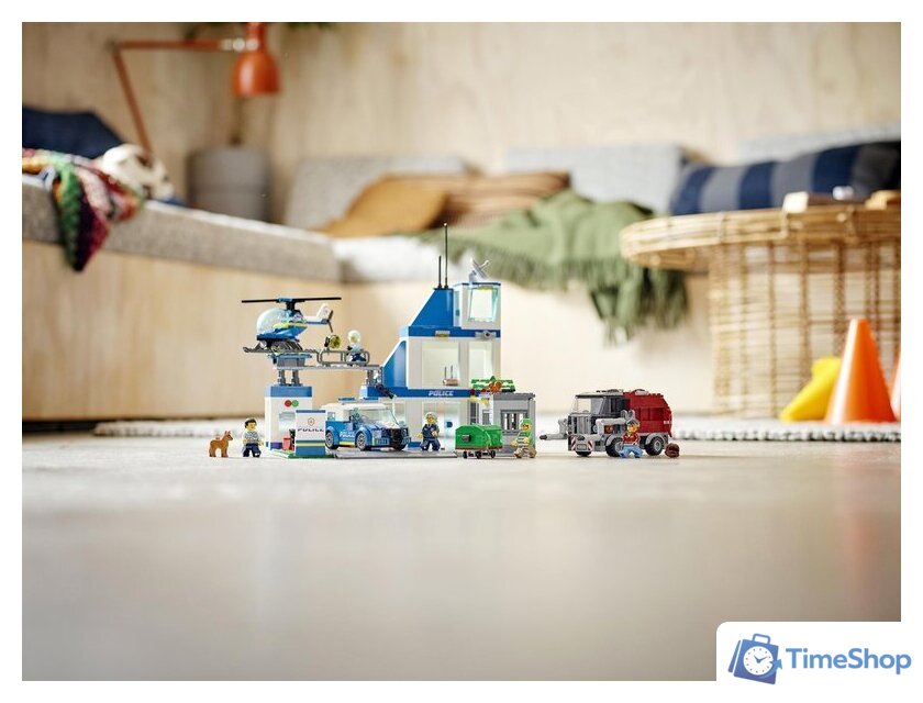 Конструктор LEGO City 60316 Полицейский участок - Изображение №2 — Интернет-магазин Time-Shop
