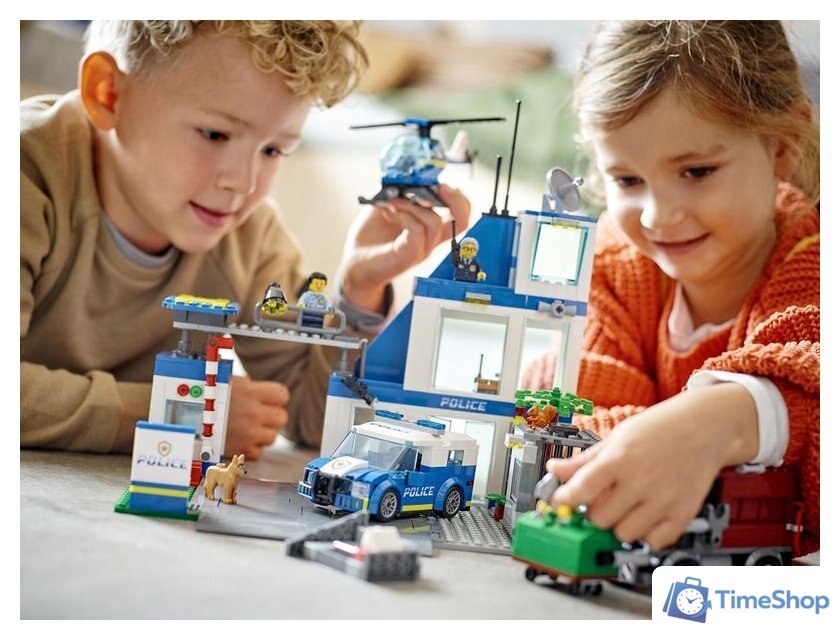 Конструктор LEGO City 60316 Полицейский участок - Изображение №4 — Интернет-магазин Time-Shop
