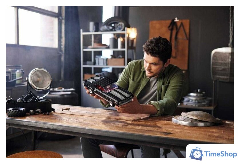 Конструктор LEGO Icons 10304 Chevrolet Camaro Z28 - Изображение №12 — Интернет-магазин Time-Shop