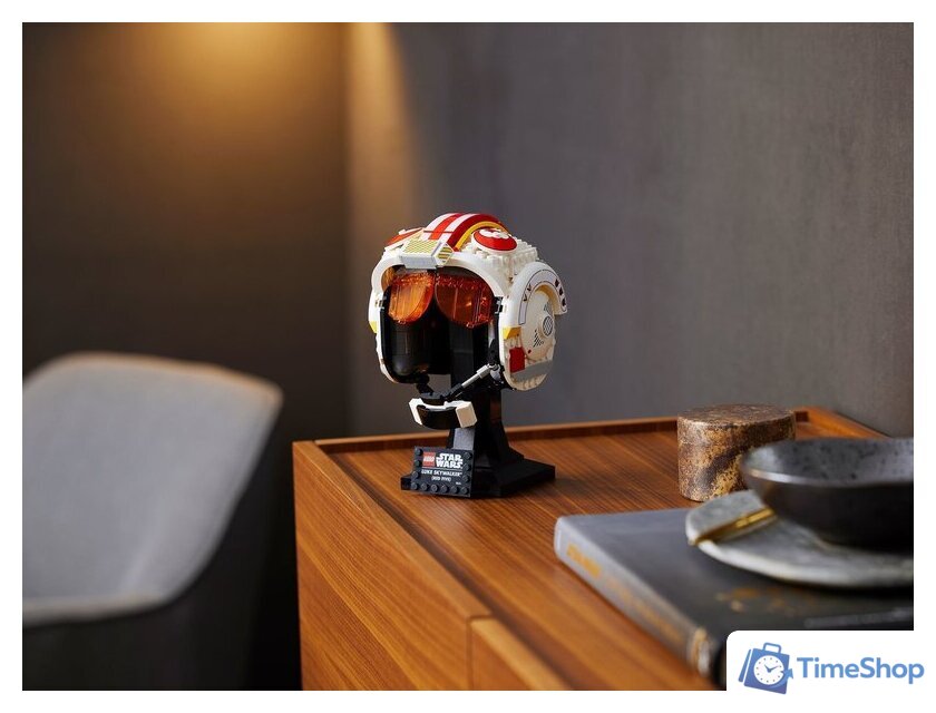 Конструктор LEGO Star Wars 75327 Шлем Люка Скайуокера (Красный-5) - Изображение №7 — Интернет-магазин Time-Shop