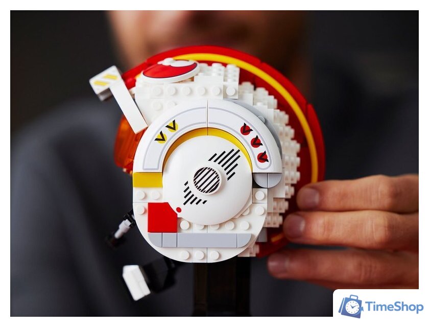 Конструктор LEGO Star Wars 75327 Шлем Люка Скайуокера (Красный-5) - Изображение №4 — Интернет-магазин Time-Shop