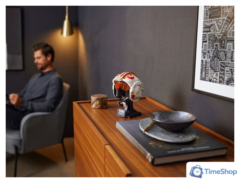 Конструктор LEGO Star Wars 75327 Шлем Люка Скайуокера (Красный-5) - Изображение №9 — Интернет-магазин Time-Shop