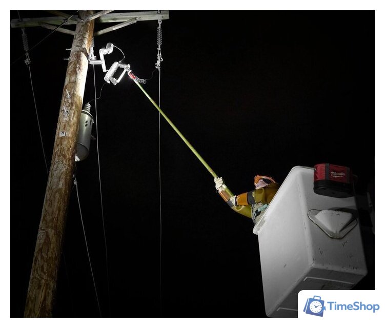 Фонарь Milwaukee L4 HSL-301 4933493968 - Изображение №9 — Интернет-магазин Time-Shop