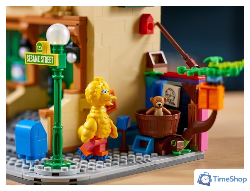 Конструктор LEGO Ideas 21324 Улица Сезам, 123 - Изображение №15 — Интернет-магазин Time-Shop