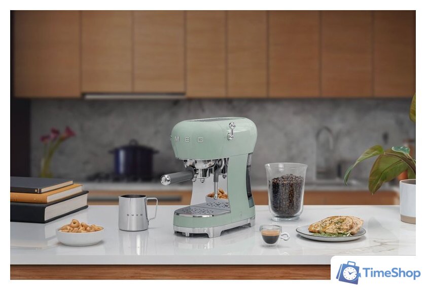 Рожковая кофеварка Smeg ECF02PGEU - Изображение №8 — Интернет-магазин Time-Shop