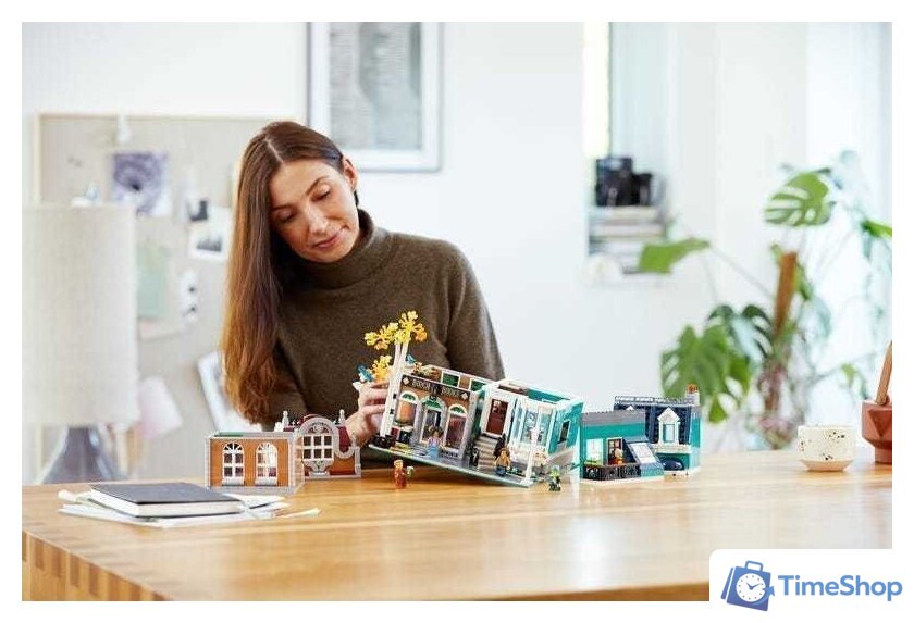 Конструктор LEGO Creator 10270 Книжный магазин - Изображение №17 — Интернет-магазин Time-Shop