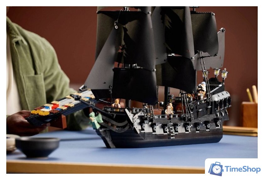 Конструктор LEGO Icons 10365 Пираты Карибского моря: Черная жемчужина - Изображение №16 — Интернет-магазин Time-Shop