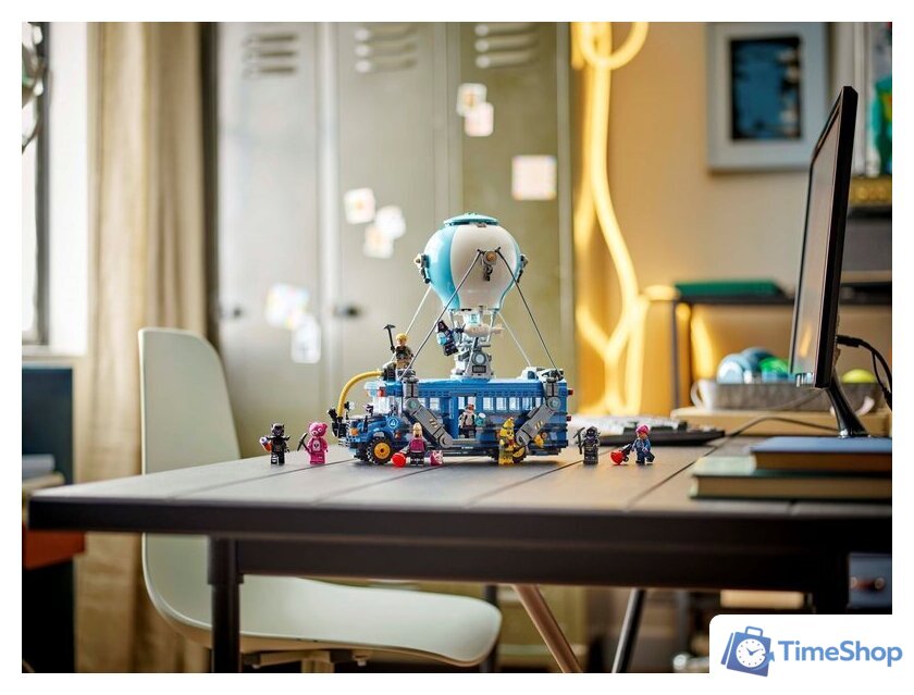 Конструктор LEGO Fortnite 77073 Боевой автобус - Изображение №10 — Интернет-магазин Time-Shop