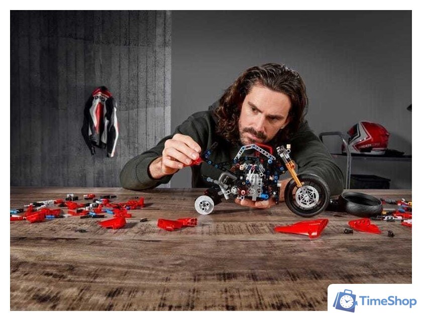 Конструктор LEGO Technic 42107 Ducati Panigale V4 R - Изображение №8 — Интернет-магазин Time-Shop