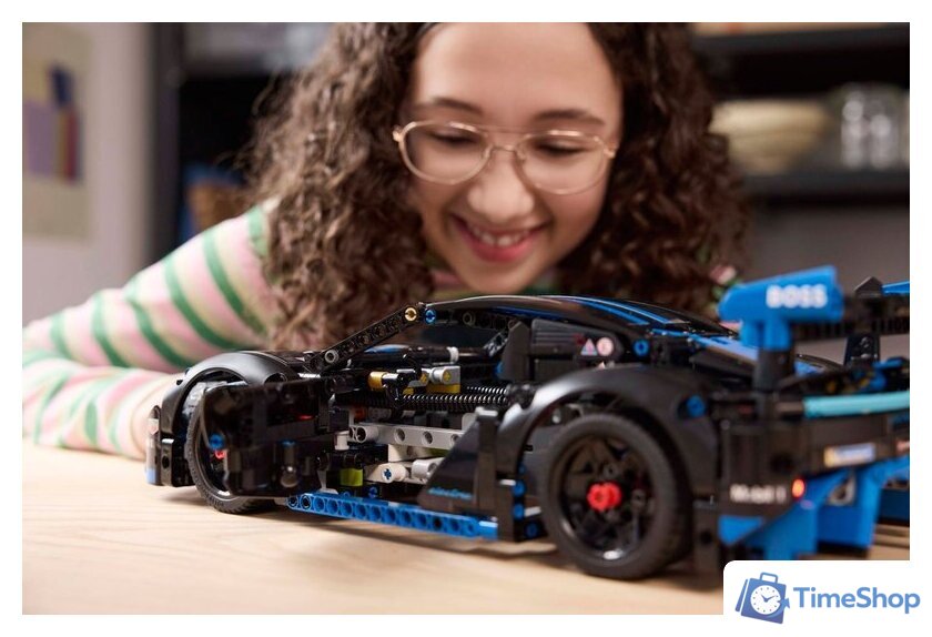 Конструктор LEGO Technic 42176 Porsche GT4 e-Performance - Изображение №8 — Интернет-магазин Time-Shop