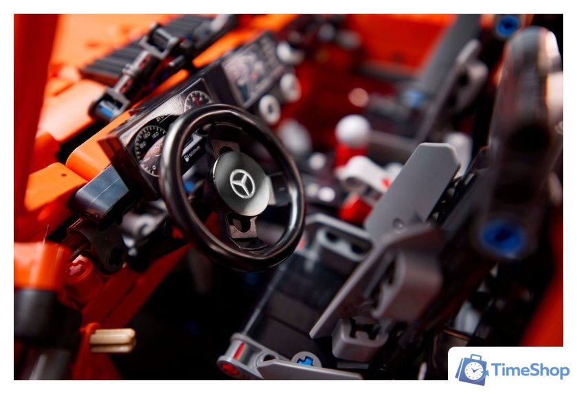 Конструктор LEGO Technic 42177 Профессиональная линейка Mercedes-Benz G500 - Изображение №11 — Интернет-магазин Time-Shop