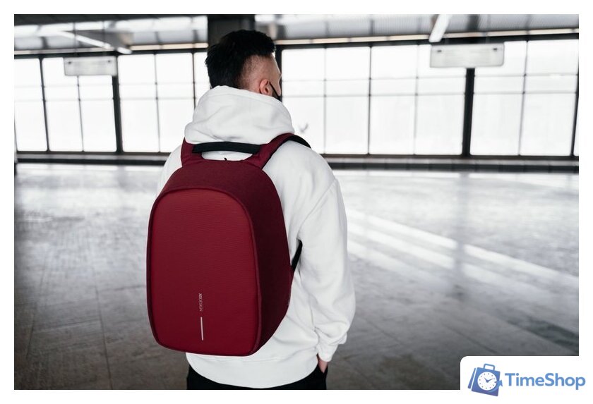 Городской рюкзак XD Design Bobby Hero Regular (красный) - Изображение №24 — Интернет-магазин Time-Shop