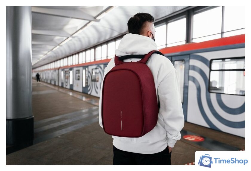 Городской рюкзак XD Design Bobby Hero Regular (красный) - Изображение №27 — Интернет-магазин Time-Shop
