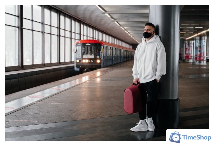 Городской рюкзак XD Design Bobby Hero Regular (красный) - Изображение №29 — Интернет-магазин Time-Shop