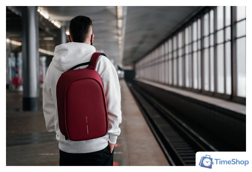 Городской рюкзак XD Design Bobby Hero Regular (красный) - Изображение №21 — Интернет-магазин Time-Shop