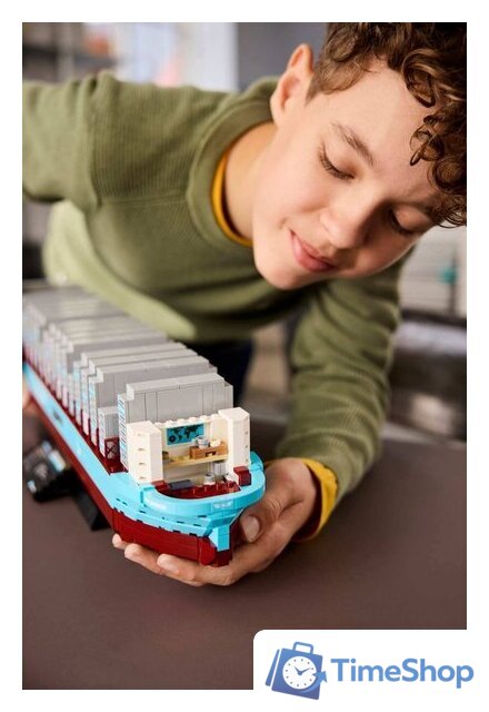Конструктор LEGO 40955 Контейнеровоз Maersk с двухтопливным двигателем - Изображение №13 — Интернет-магазин Time-Shop