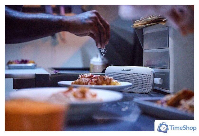 Беспроводная колонка Bose SoundLink Flex (дымчатый белый) - Изображение №14 — Интернет-магазин Time-Shop