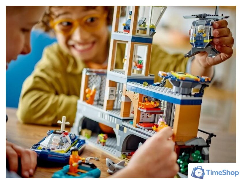 Конструктор LEGO City 60419 Полицейская тюрьма на острове - Изображение №10 — Интернет-магазин Time-Shop