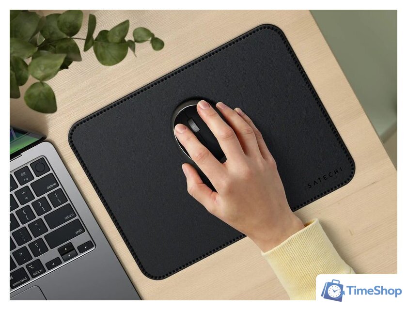 Коврик для мыши Satechi Vegan-Leather Premium Mouse Pad ST-LMPK (черный) - Изображение №7 — Интернет-магазин Time-Shop