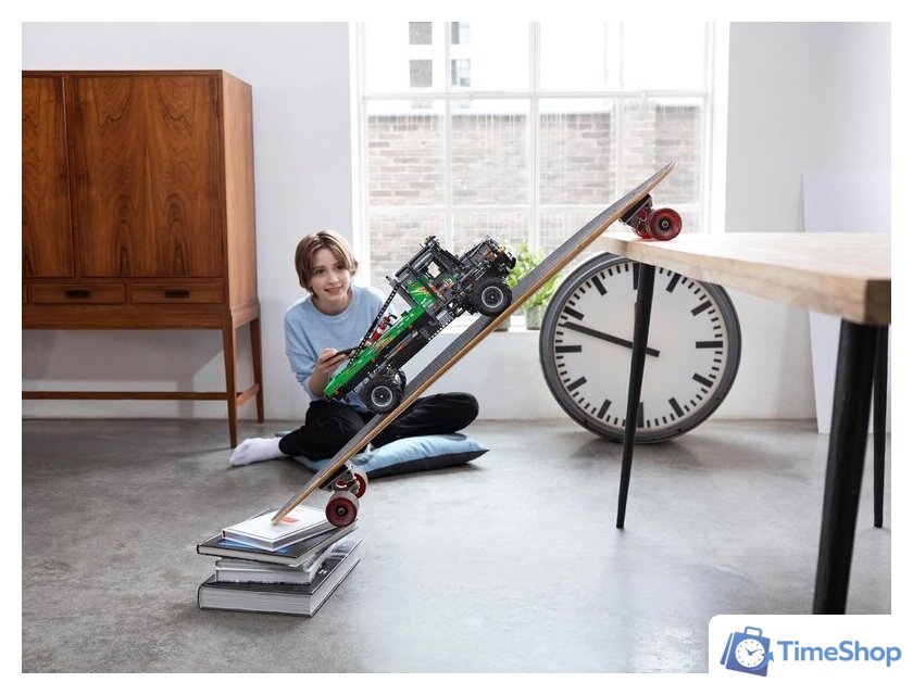 Конструктор LEGO Technic 42129 Полноприводный грузовик Mercedes-Benz Zetros - Изображение №18 — Интернет-магазин Time-Shop