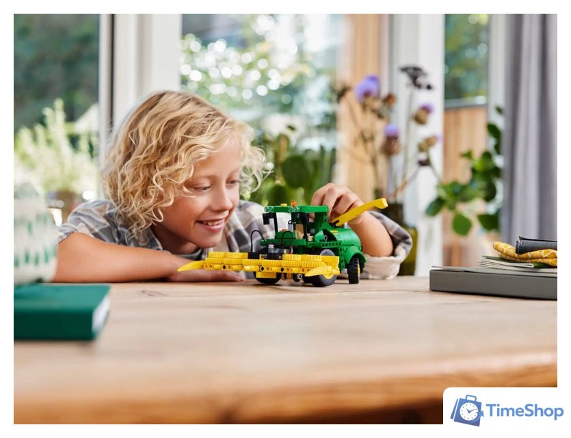 Конструктор LEGO Technic 42168 Кормоуборочный комбайн John Deere 9700 - Изображение №8 — Интернет-магазин Time-Shop