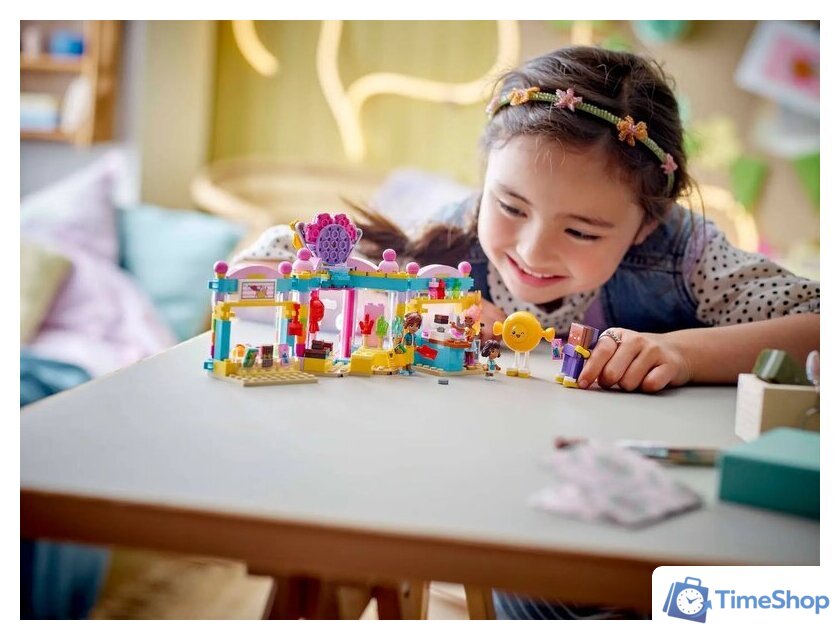 Конструктор LEGO Friends 42649 Кондитерская в Хартлейк-Сити - Изображение №11 — Интернет-магазин Time-Shop