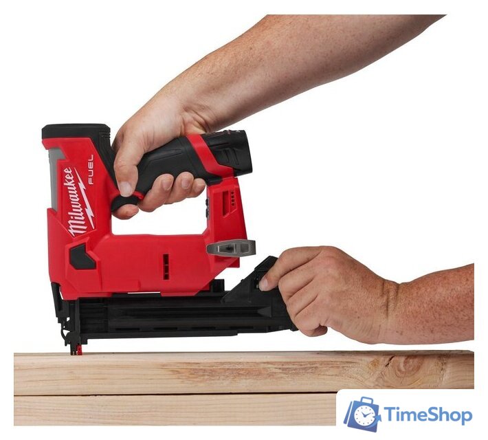 Гвоздезабиватель Milwaukee M12 FCN18GS-0X 4933493355 (с 2-мя АКБ, кейс) - Изображение №11 — Интернет-магазин Time-Shop