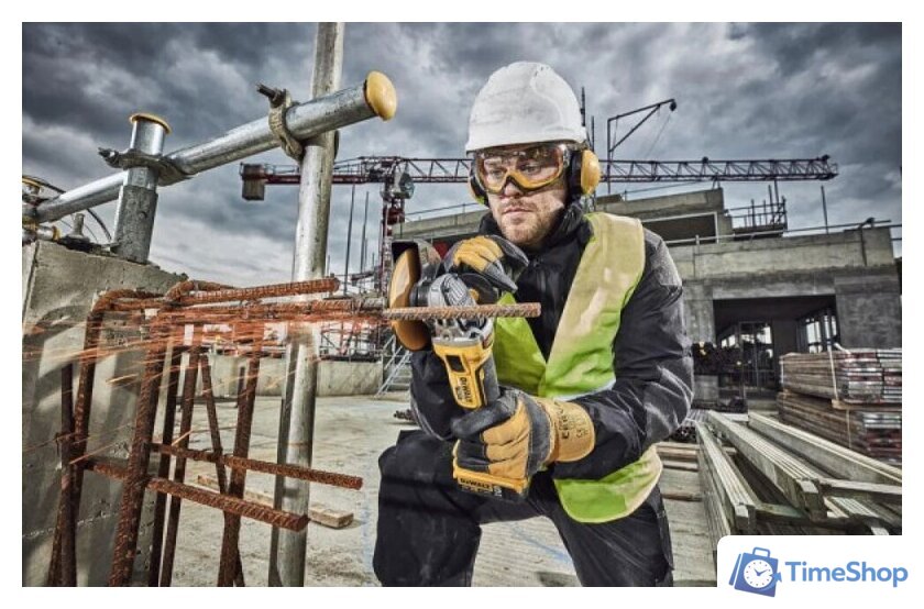 Угловая шлифмашина DeWalt DCG405P3 (с 3-мя АКБ, кейс) - Изображение №6 — Интернет-магазин Time-Shop