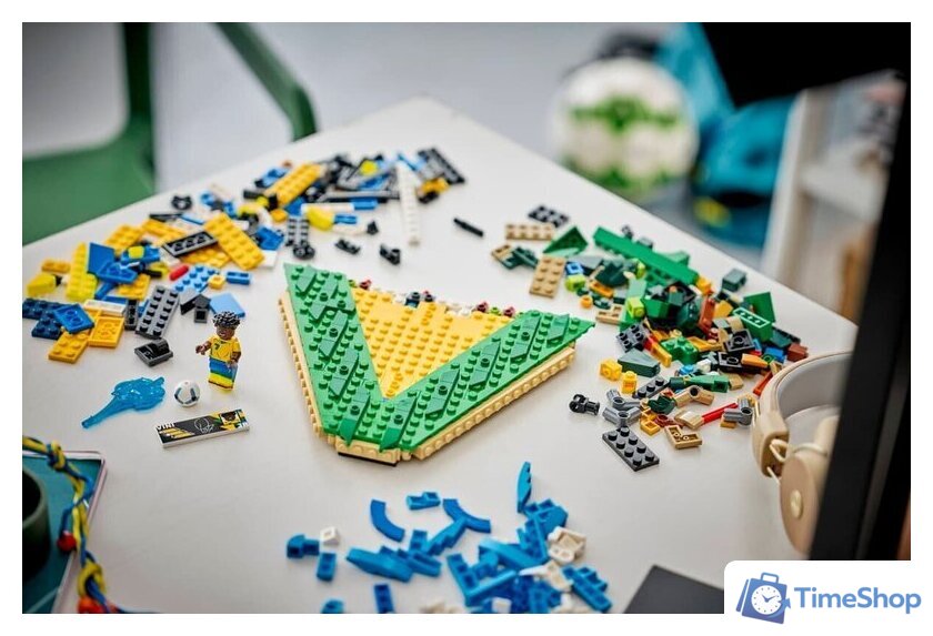 Конструктор LEGO Editions 43027 Винисиус Жуниор – лучшие моменты футбольного матча - Изображение №7 — Интернет-магазин Time-Shop