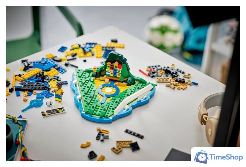 Конструктор LEGO Editions 43027 Винисиус Жуниор – лучшие моменты футбольного матча - Изображение №8 — Интернет-магазин Time-Shop