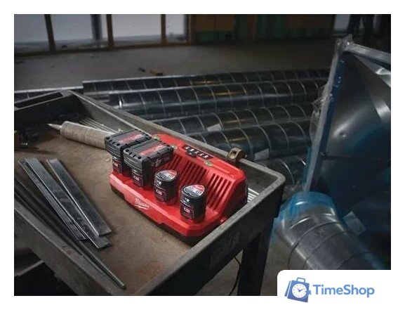 Зарядное устройство Milwaukee M12 C4 4932430554 (12В) - Изображение №5 — Интернет-магазин Time-Shop