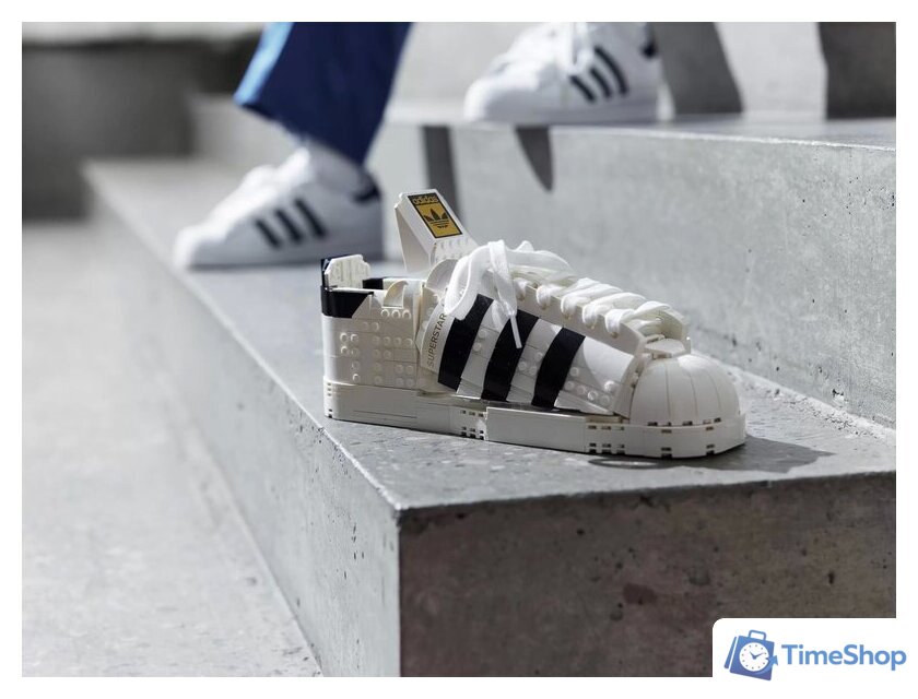 Конструктор LEGO 10282 Кроссовки adidas Originals Superstar - Изображение №10 — Интернет-магазин Time-Shop