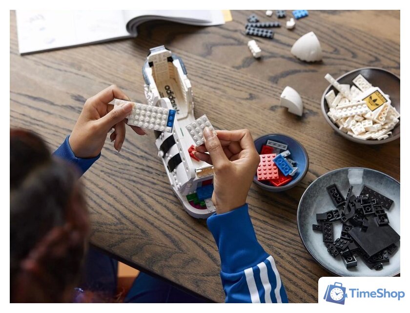 Конструктор LEGO 10282 Кроссовки adidas Originals Superstar - Изображение №30 — Интернет-магазин Time-Shop