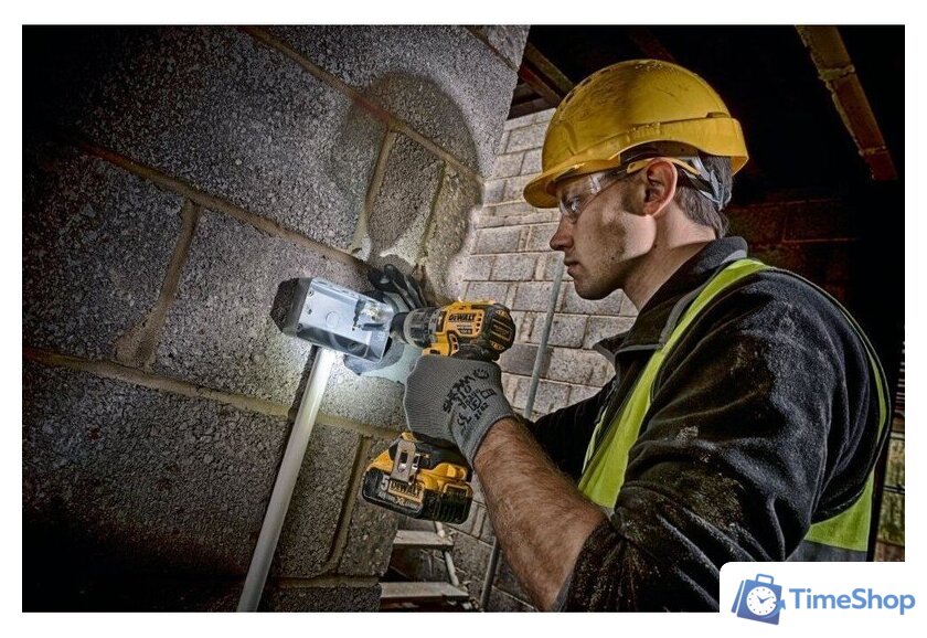  DeWalt DCK422P3 (шуруповерт, винтоверт, перфоратор, болгарка, 3 АКБ, 2 кейка) - Изображение №7 — Интернет-магазин Time-Shop