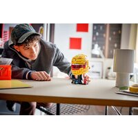 Конструктор LEGO Editions 43022 Шлем Льюиса Хэмилтона команды Scuderia Ferrari HP - Превью изображения №8 — Интернет-магазин Time-Shop