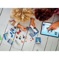 Конструктор LEGO City 60370 Побег из полицейского участка - Превью изображения №9 — Интернет-магазин Time-Shop