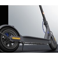 Электросамокат Xiaomi Mi Electric Scooter 3 BHR4853GL (gravity gray) - Превью изображения №3 — Интернет-магазин Time-Shop