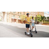 Электросамокат Xiaomi Mi Electric Scooter 3 BHR4853GL (gravity gray) - Превью изображения №6 — Интернет-магазин Time-Shop