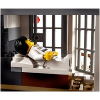 Конструктор LEGO City 60174 Полицейский участок в горах - Превью изображения №6 — Интернет-магазин Time-Shop