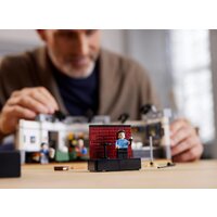 Конструктор LEGO Ideas 21328 Seinfeld - Превью изображения №18 — Интернет-магазин Time-Shop