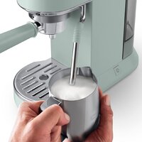 Рожковая кофеварка DeLonghi Dedica EC890.GR - Превью изображения №5 — Интернет-магазин Time-Shop