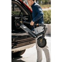 Электросамокат Xiaomi Mi Electric Scooter 3 BHR4854GL (onyx black) - Превью изображения №7 — Интернет-магазин Time-Shop