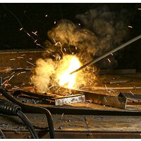 Сварочный инвертор Deko DKWM200A LCD Advanced 051-4683 (с набором для сварки) - Превью изображения №4 — Интернет-магазин Time-Shop