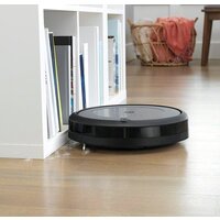 Робот-пылесос iRobot Roomba i3 - Превью изображения №2 — Интернет-магазин Time-Shop