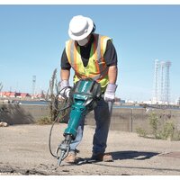 Отбойный молоток Makita HM1812 - Превью изображения №3 — Интернет-магазин Time-Shop