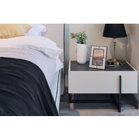 Тумба Ангстрем Милагро спальня МИ-300.10 (Д1, кашемир серый/камень пьетра/черный графит) - Превью изображения №7 — Интернет-магазин Time-Shop