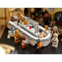 Конструктор LEGO Star Wars 75290 Кантина Мос-Эйсли - Превью изображения №39 — Интернет-магазин Time-Shop