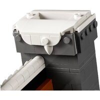 Конструктор LEGO Creator Expert 10293 В ожидании Санты - Превью изображения №14 — Интернет-магазин Time-Shop