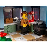 Конструктор LEGO Creator Expert 10293 В ожидании Санты - Превью изображения №17 — Интернет-магазин Time-Shop
