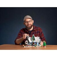 Конструктор LEGO Creator Expert 10293 В ожидании Санты - Превью изображения №19 — Интернет-магазин Time-Shop